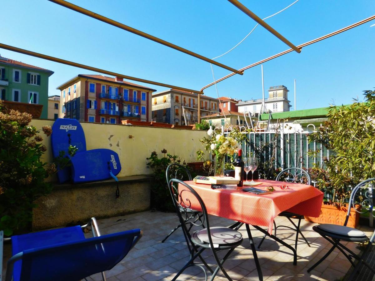 Bilocale Con Terrazza, Леванто Екстер'єр фото